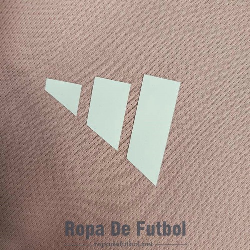 Camiseta Olympique Lyonnais Training Suit Rosa I 2023/2024 Camiseta Olympique Lyonnais Training Suit Rosa I 2023/2024