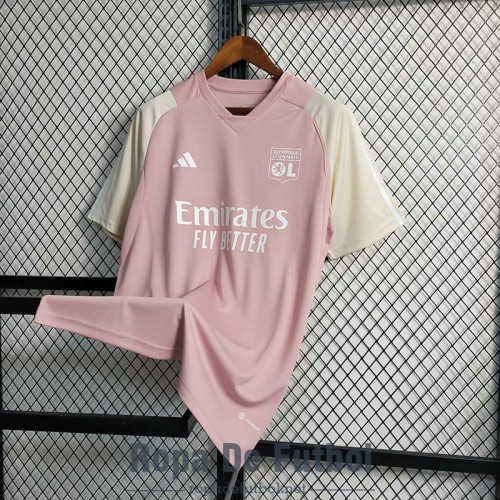 Camiseta Olympique Lyonnais Training Suit Rosa I 2023/2024 Camiseta Olympique Lyonnais Training Suit Rosa I 2023/2024
